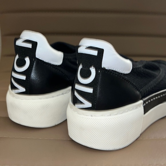Vic Matiē Sneakers - Picture 2 of 8
